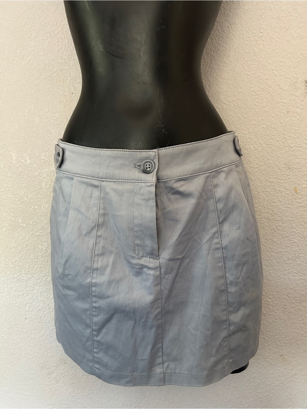 GAP Light Gray Mini Skirt with Buttoned Waist